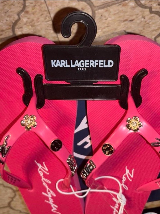 Karl Lagerfeld Shoes - Karl Lagerfeld NWT Paris Charm Flip Flops Pink with Gold tone emblishments